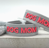 BRACELET "DOG MOM" GRIS/ROSE