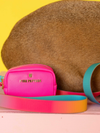 LE POOP BAG SIMILI CUIR HOT PINK