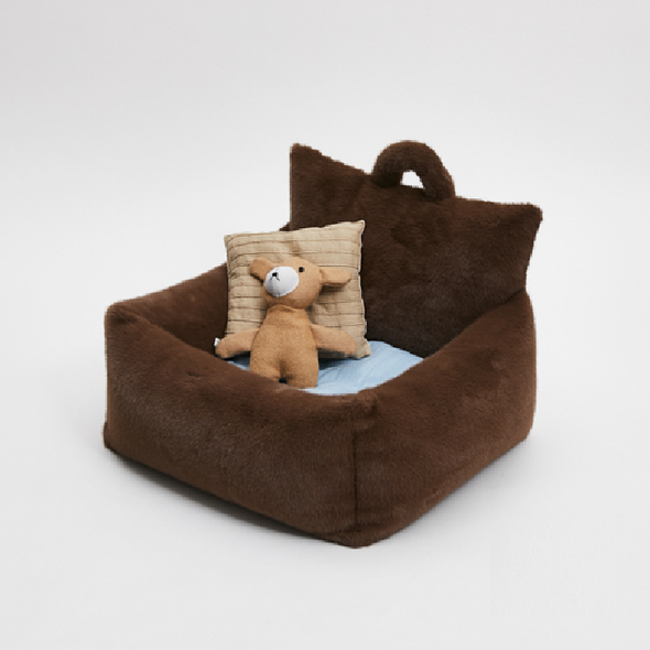 LE SIEGE AUTO MINK CHOCOLAT by Louisdog